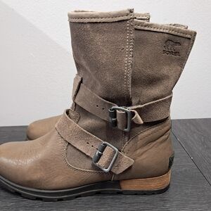 Sorel Alive  Leather Buckle Boots 7.5